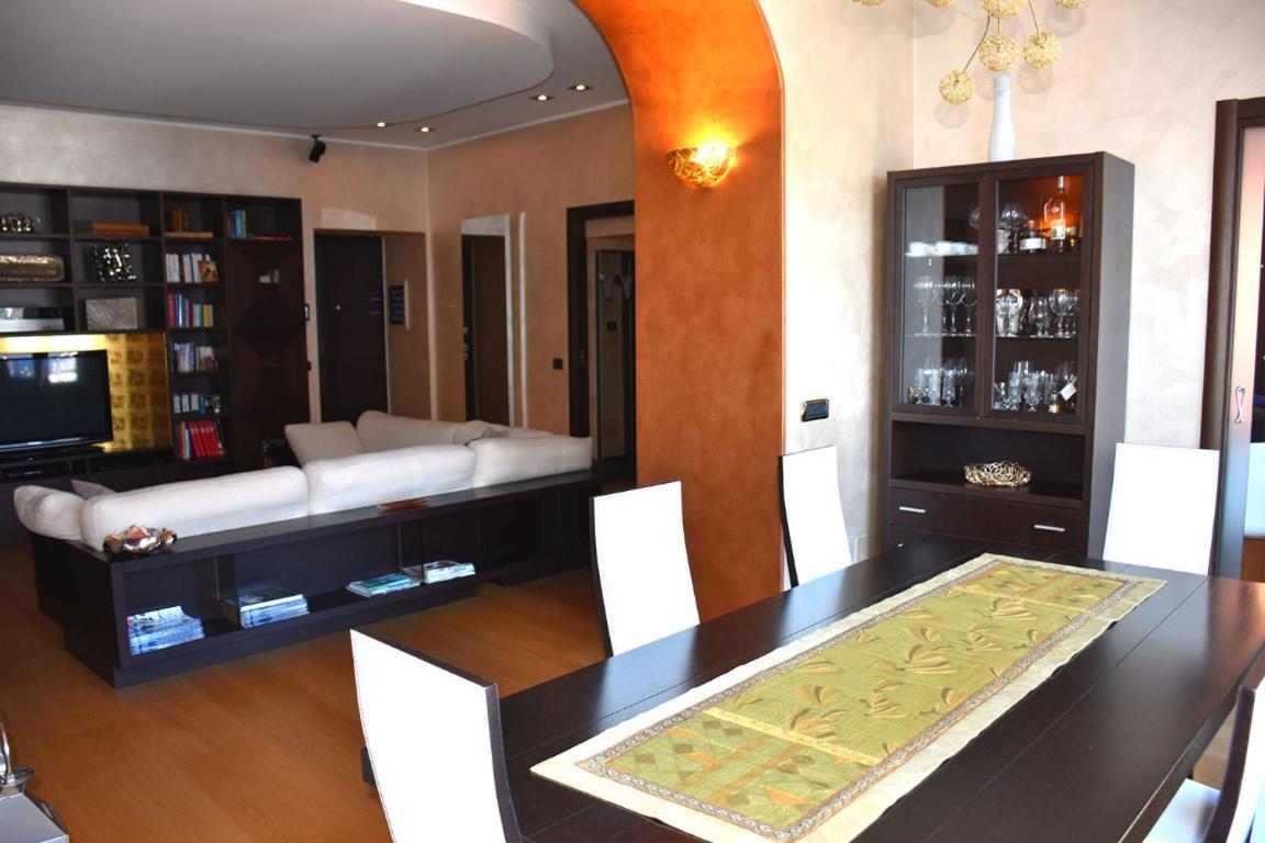 Bellagio Lakeside Apartment מראה חיצוני תמונה